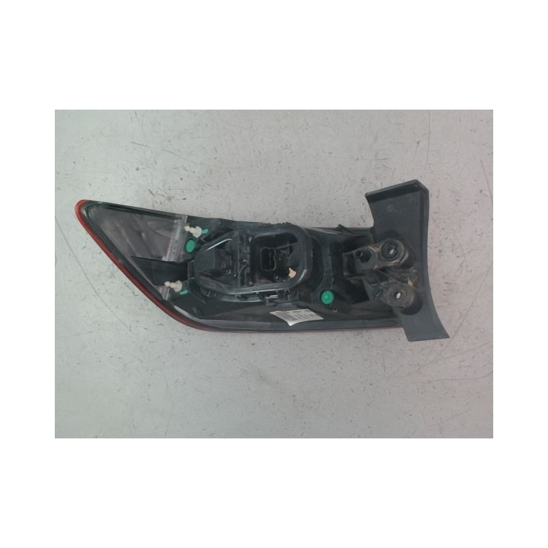 FEU ARRIERE DROIT RENAULT CLIO