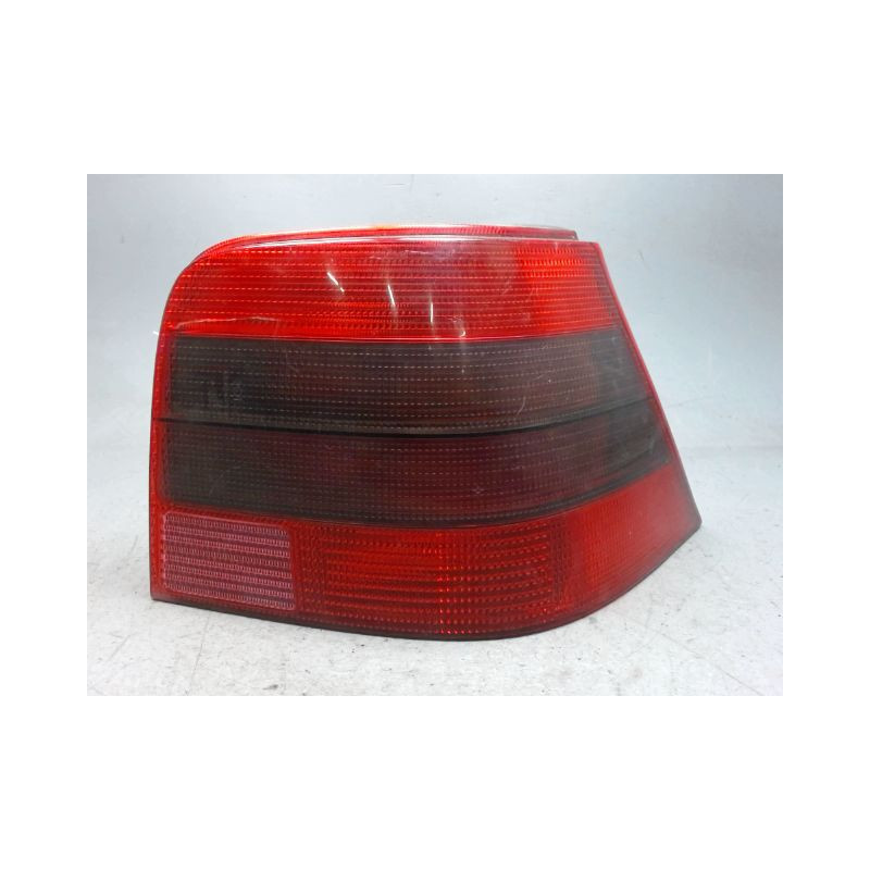 FEU ARRIERE DROIT VOLKSWAGEN GOLF IV 98-2004