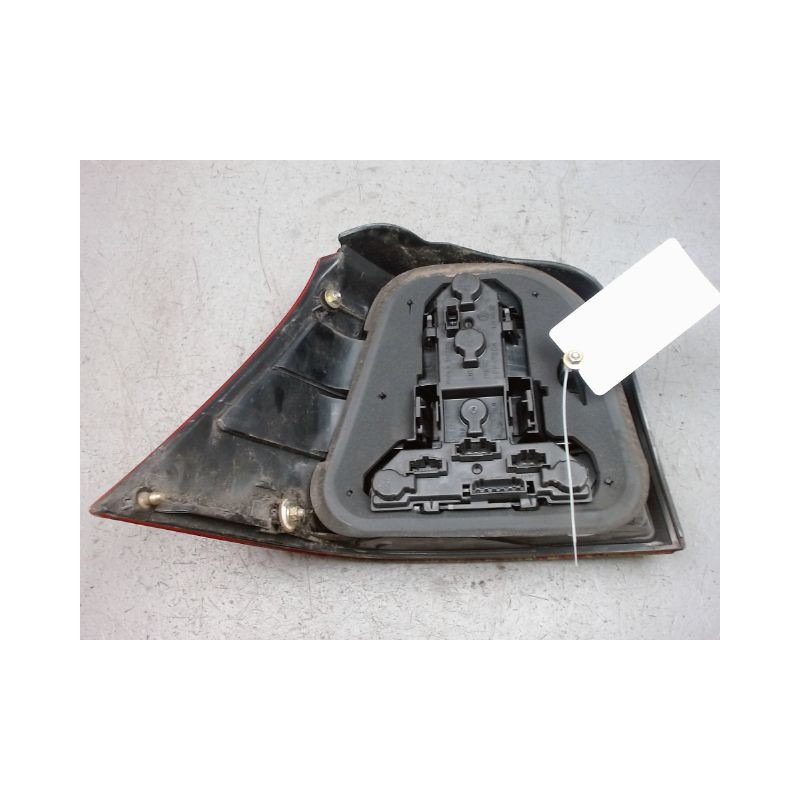 FEU ARRIERE DROIT VOLKSWAGEN GOLF IV 98-2004