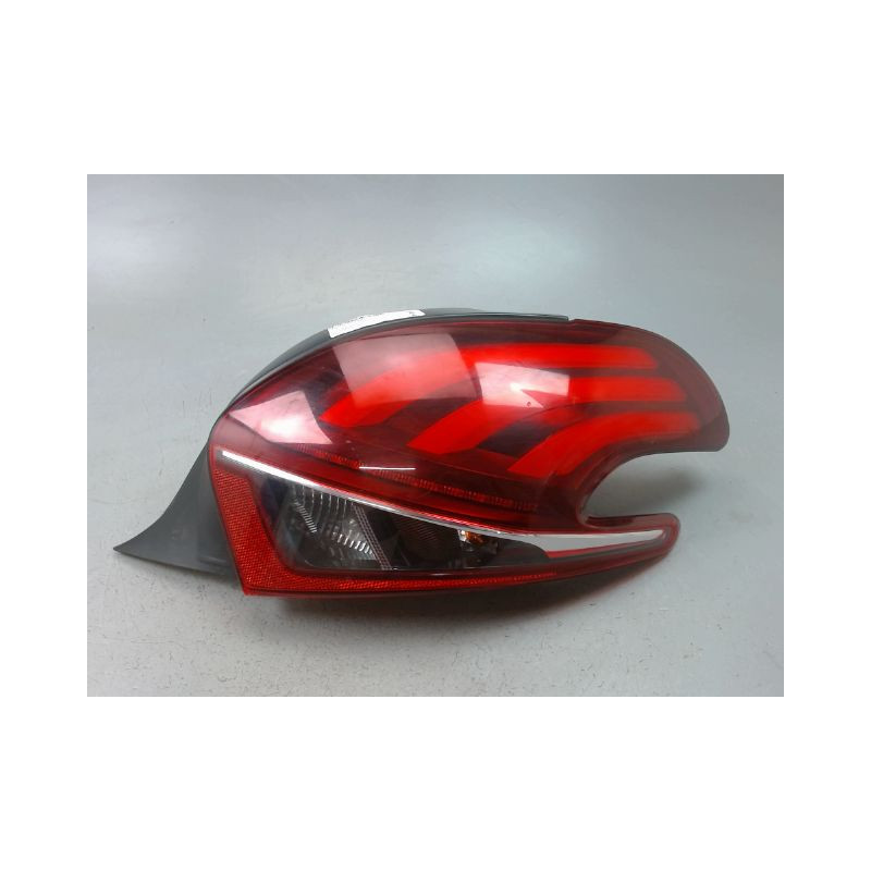 FEU ARRIERE DROIT PEUGEOT 208 Phase 1 2012-...