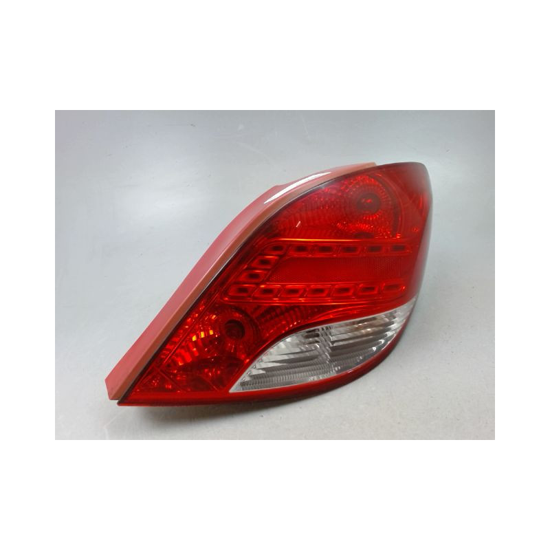 FEU ARRIERE DROIT PEUGEOT 207 2006-2013