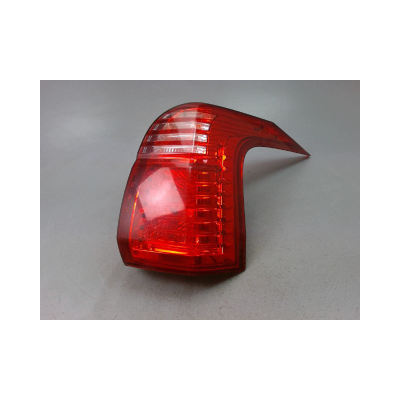 FEU ARRIERE DROIT PEUGEOT 5008 2009-