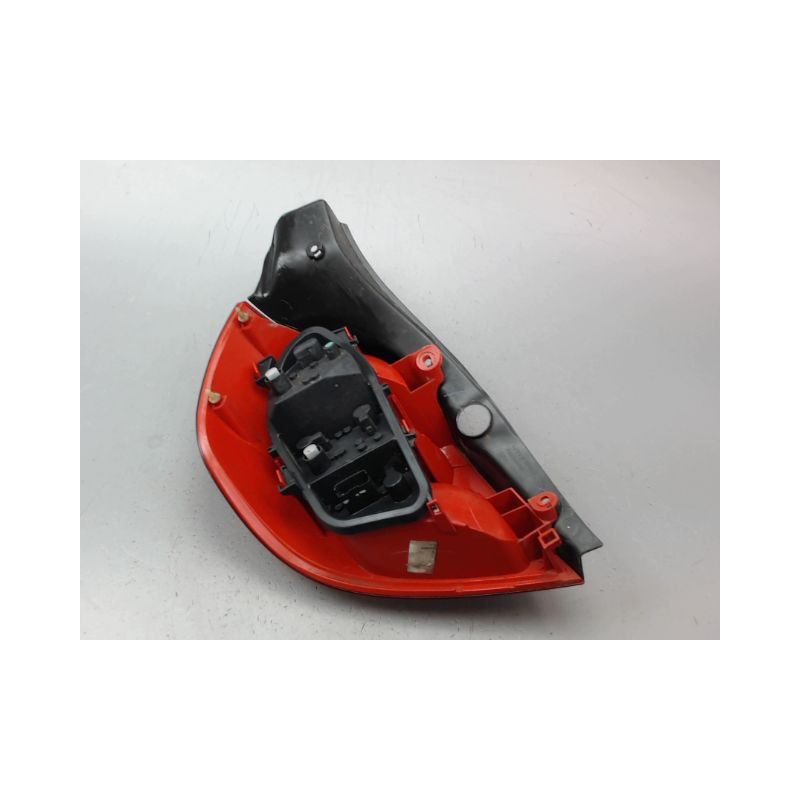 FEU ARRIERE DROIT RENAULT CLIO III Phase 1 2005-2009