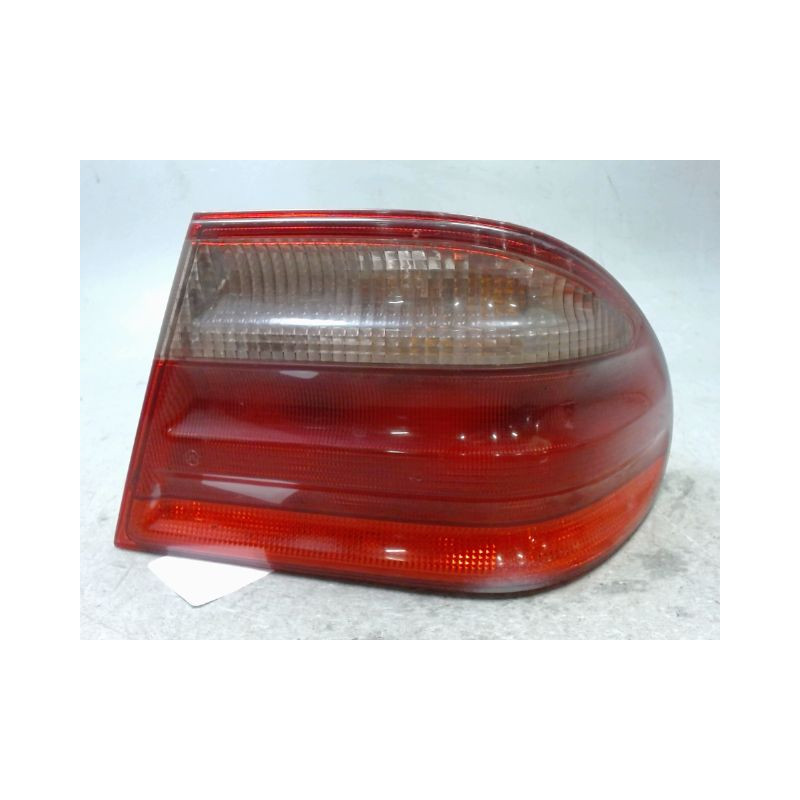 FEU ARRIERE DROIT MERCEDES CLASSE E 99-2002