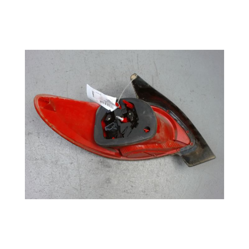 FEU ARRIERE DROIT PEUGEOT 206+ 2009-