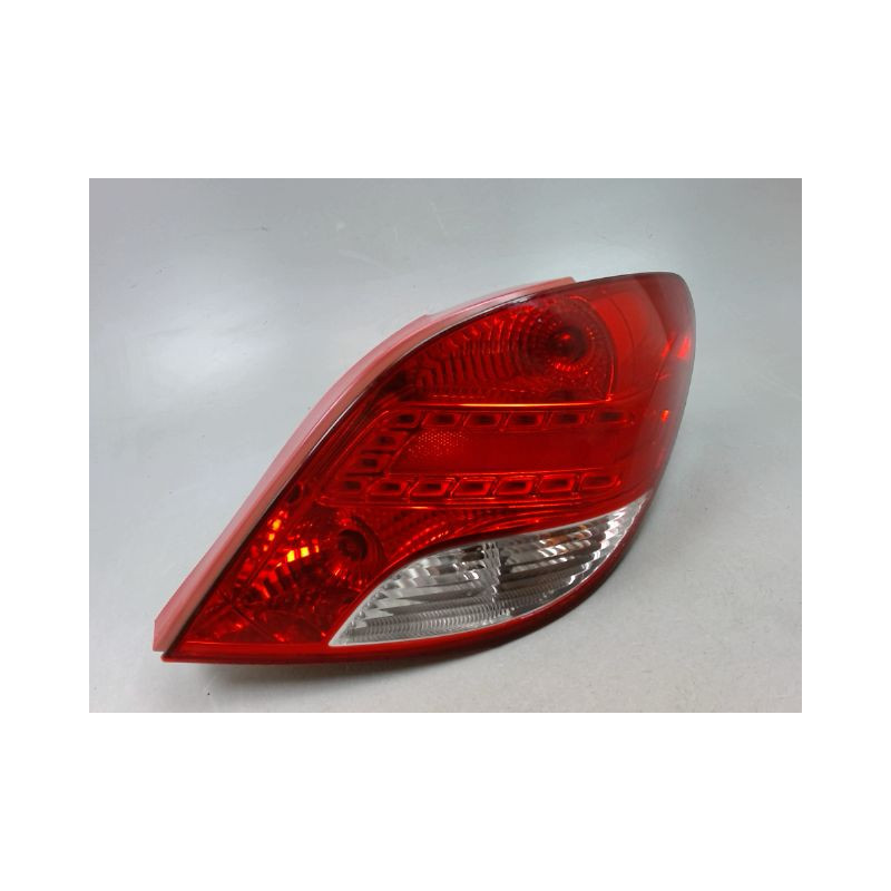 FEU ARRIERE DROIT PEUGEOT 207 2006-2013