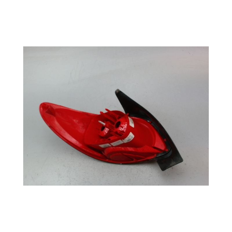 FEU ARRIERE DROIT PEUGEOT 206 + 2009-2013