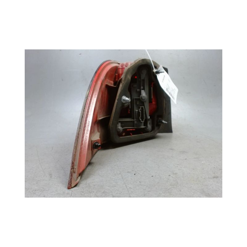 FEU ARRIERE DROIT VOLKSWAGEN GOLF V SW 2007-