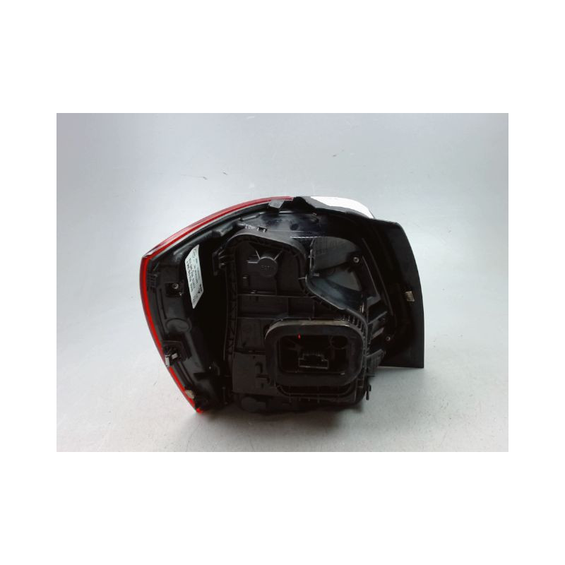 FEU ARRIERE DROIT VOLKSWAGEN POLO V Phase 1 (6R) 2009-...