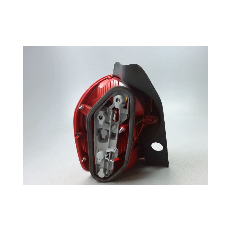 FEU ARRIERE DROIT RENAULT MODUS Phase 1 2004-2007