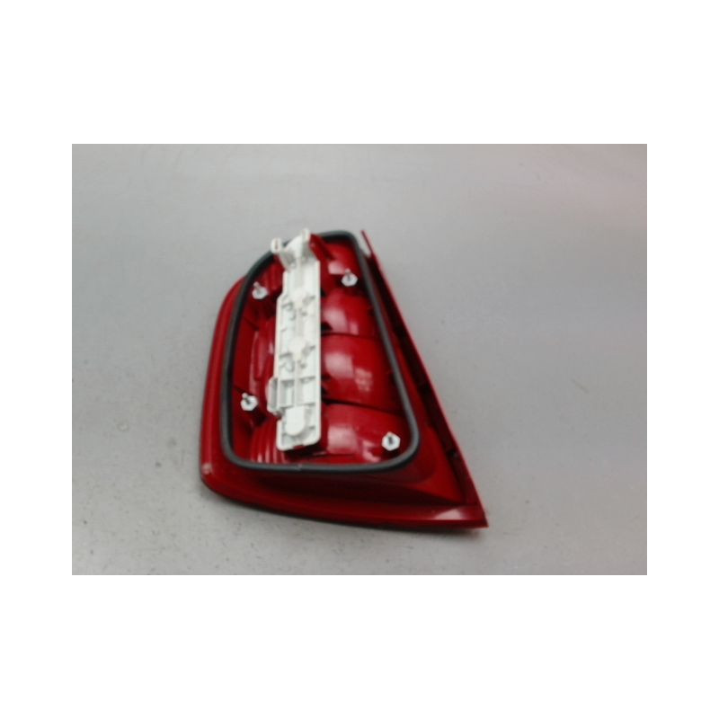 FEU ARRIERE DROIT SKODA FABIA I Phase 2 2004-2007