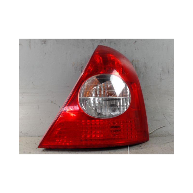 FEU ARRIERE DROIT RENAULT CLIO