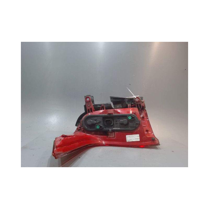 FEU ARRIERE DROIT PEUGEOT 5008