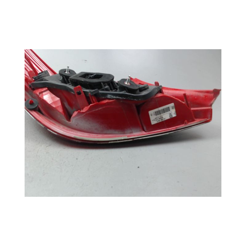 FEU ARRIERE DROIT OPEL CORSA IV Phase 2 (D) 2011-2015