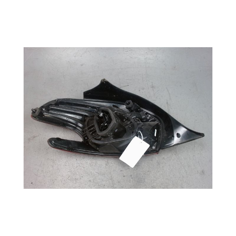 FEU ARRIERE DROIT PEUGEOT 208