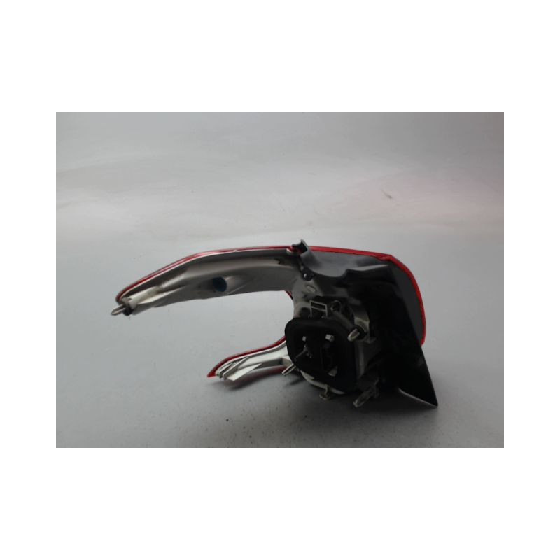 FEU ARRIERE DROIT PEUGEOT 2008 Phase 1 2013-...