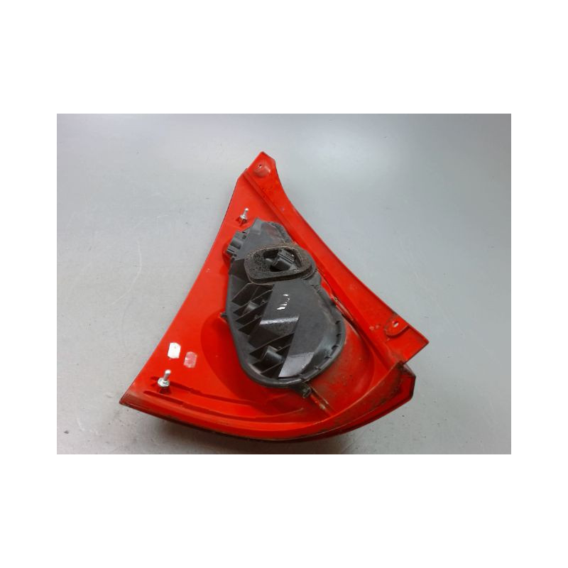FEU ARRIERE DROIT PEUGEOT 107 Phase 2 2009-2012