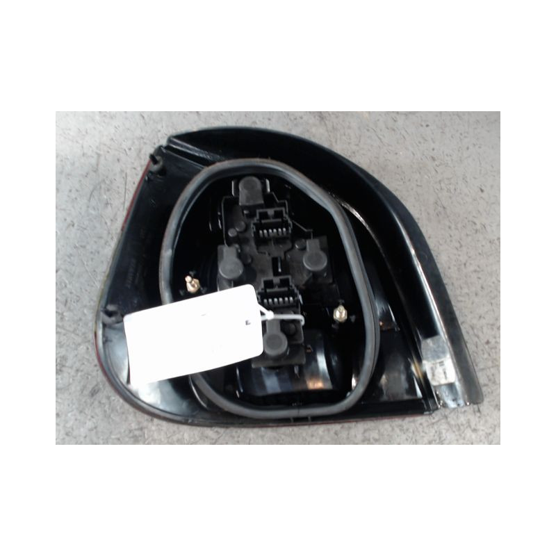 FEU ARRIERE DROIT RENAULT SCENIC I PH2 99-03