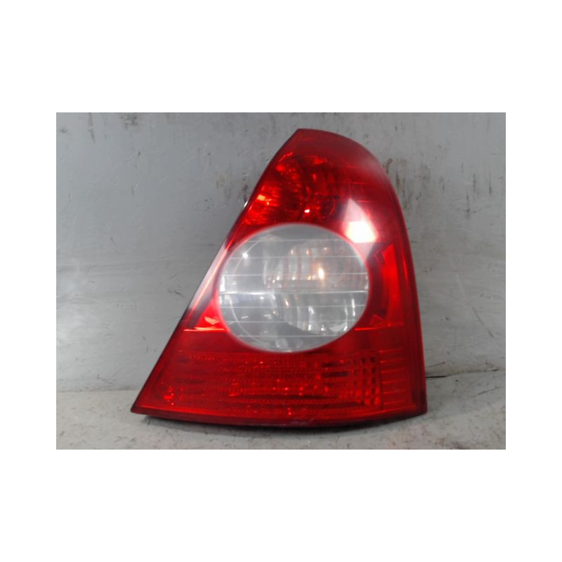 FEU ARRIERE DROIT RENAULT CLIO II PH.2 01-06