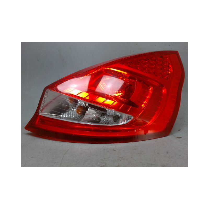 FEU ARRIERE DROIT FORD FIESTA 2008-