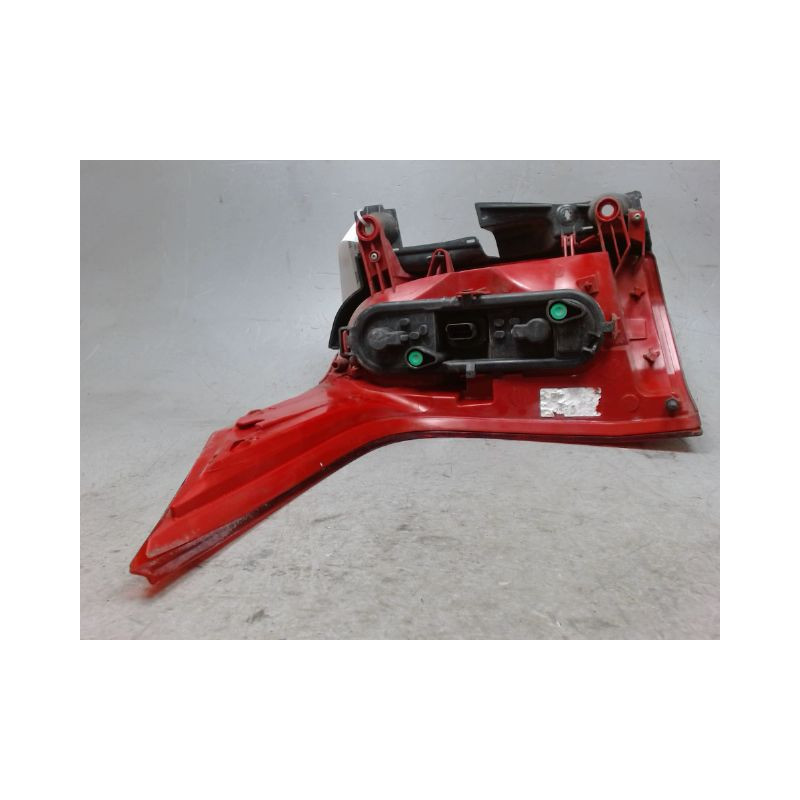 FEU ARRIERE DROIT PEUGEOT 5008 2009-