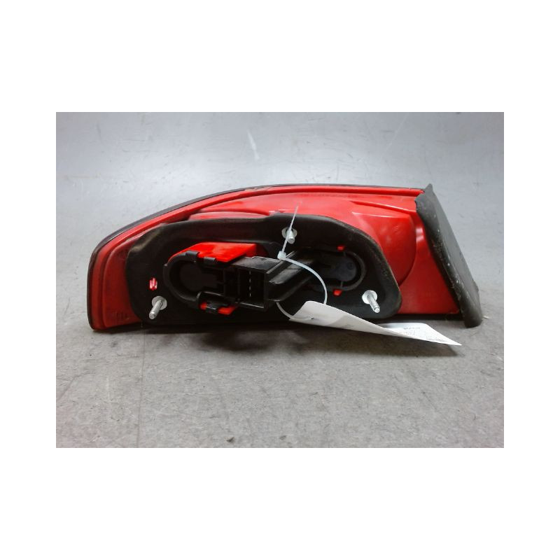 FEU ARRIERE DROIT ALFA ROMEO 159 SPORTWAGON