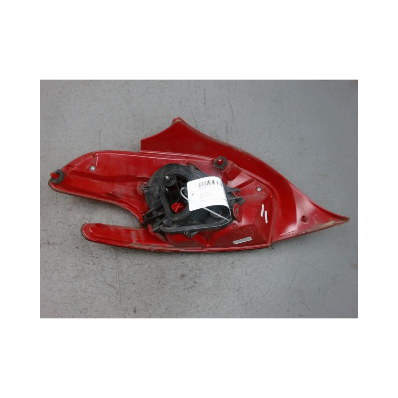 FEU ARRIERE DROIT PEUGEOT 208