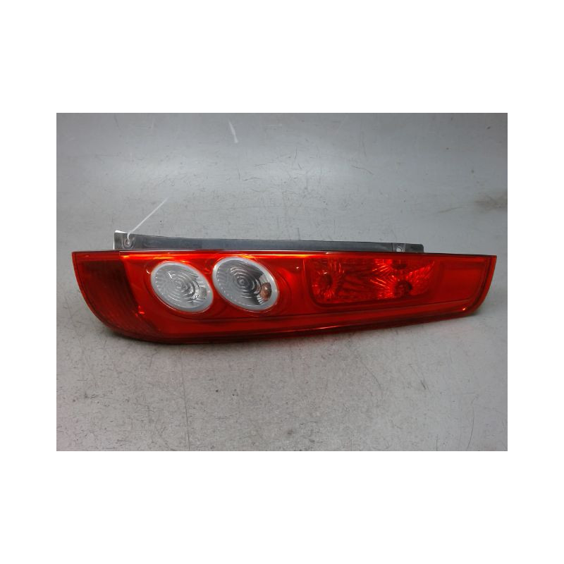FEU ARRIERE DROIT FORD FIESTA 2005-