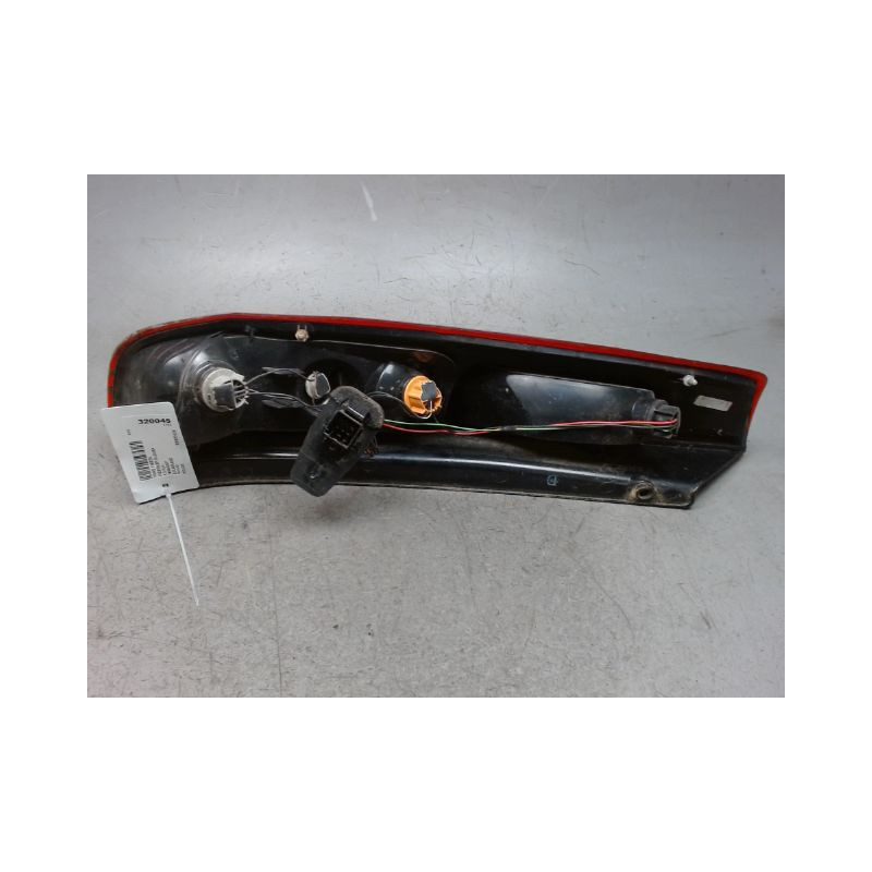 FEU ARRIERE DROIT FORD FIESTA 2005-