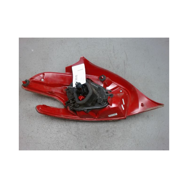 FEU ARRIERE DROIT PEUGEOT 208