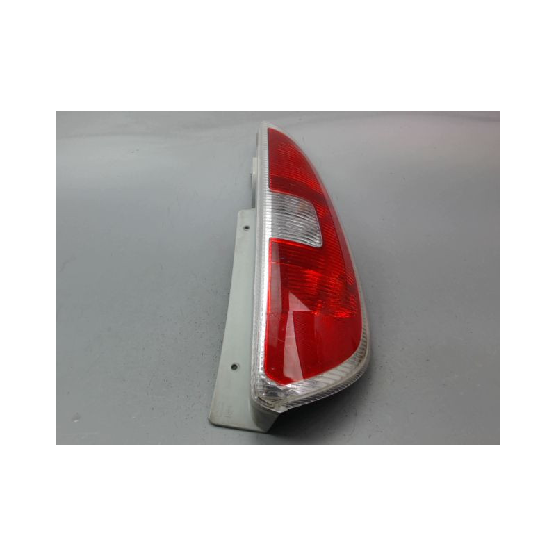 FEU ARRIERE DROIT SKODA ROOMSTER