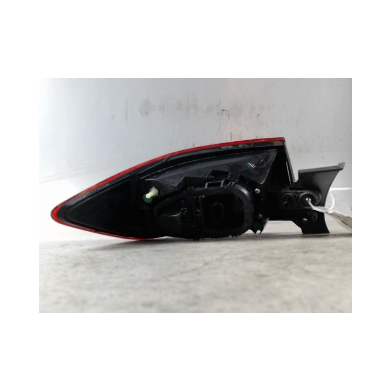 FEU ARRIERE DROIT RENAULT CLIO IV