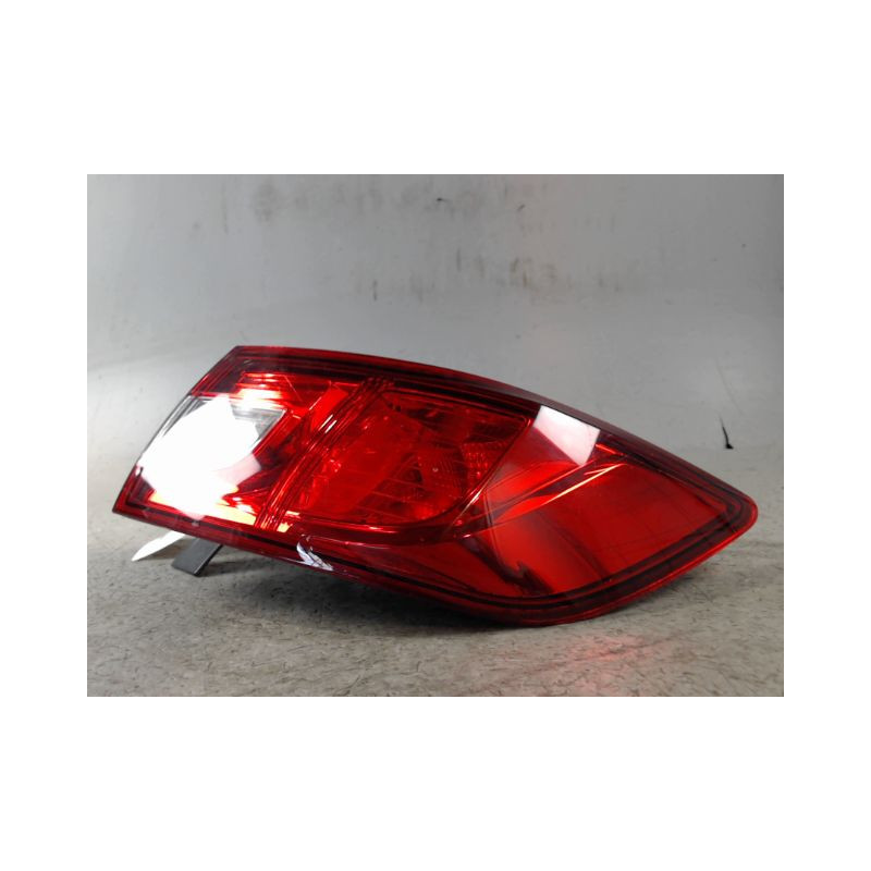 FEU ARRIERE DROIT RENAULT CLIO IV
