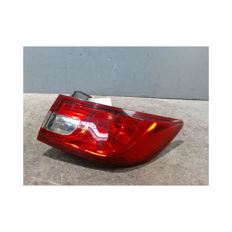 FEU ARRIERE DROIT RENAULT CLIO IV