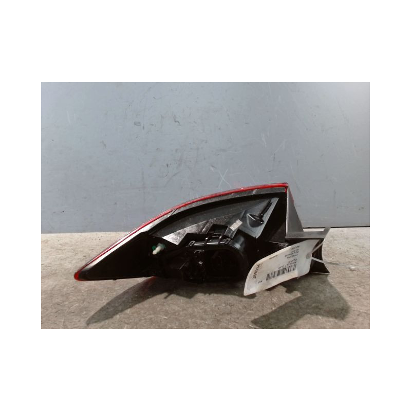 FEU ARRIERE DROIT RENAULT CLIO IV