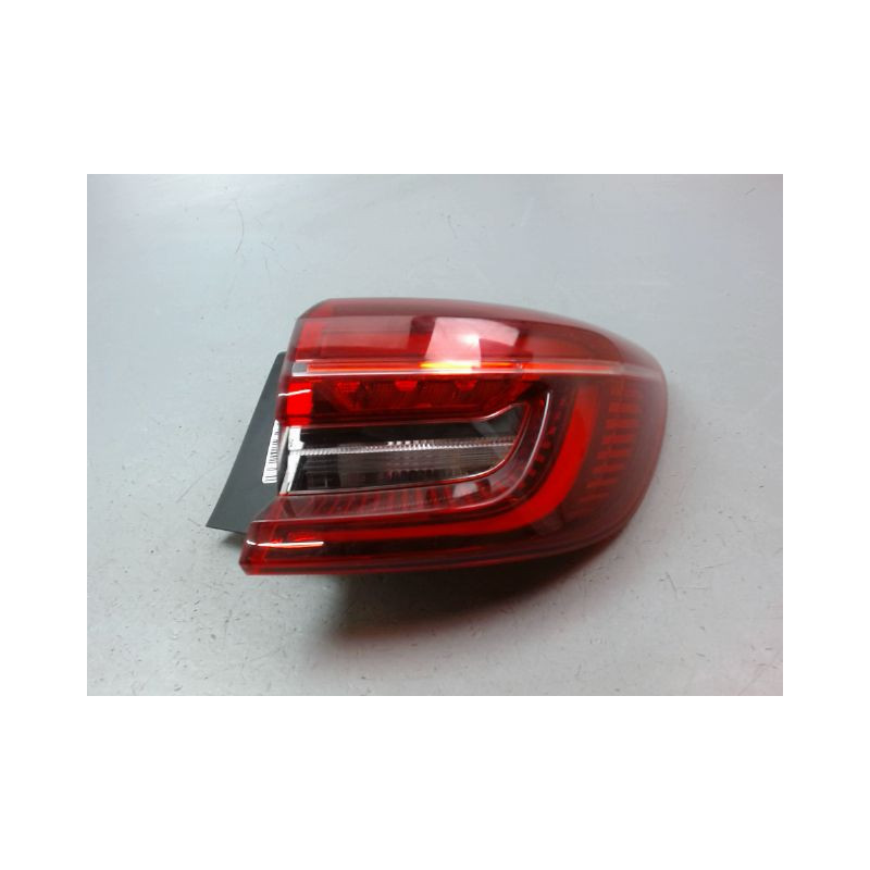 FEU ARRIERE DROIT RENAULT CLIO