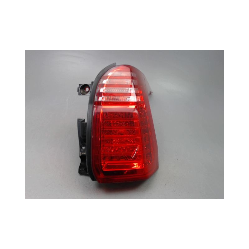 FEU ARRIERE DROIT PEUGEOT 5008 2009-