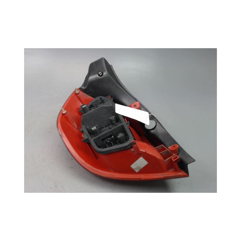 FEU ARRIERE DROIT RENAULT CLIO III Phase 1 2005-2009