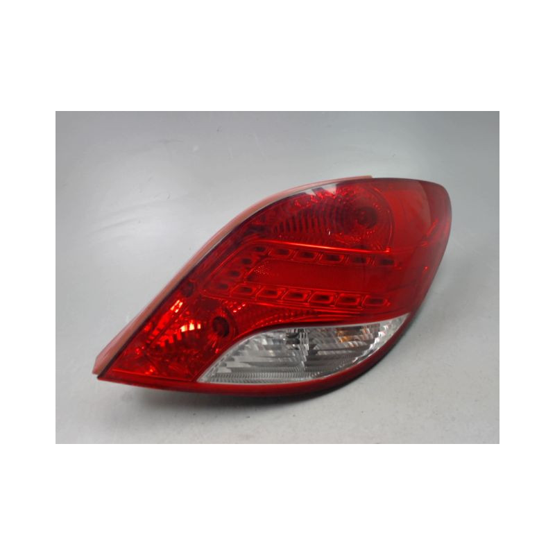 FEU ARRIERE DROIT PEUGEOT 207 2006-2013