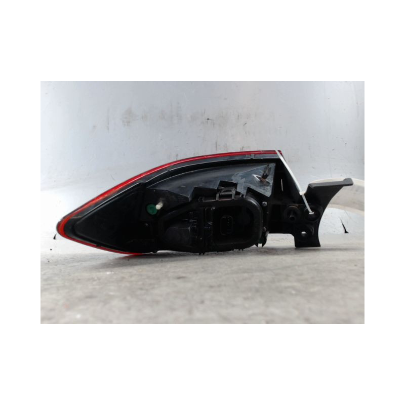 FEU ARRIERE DROIT RENAULT CLIO IV
