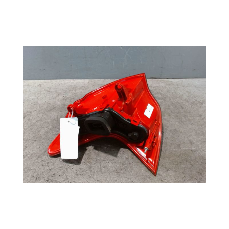 FEU ARRIERE DROIT PEUGEOT 3008 2009-