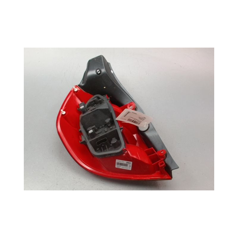 FEU ARRIERE DROIT RENAULT CLIO III Phase 1 2005-2009