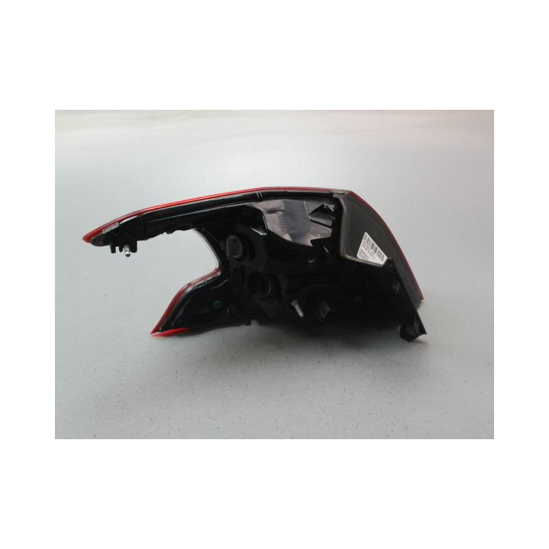 FEU ARRIERE DROIT PEUGEOT 308 2011-