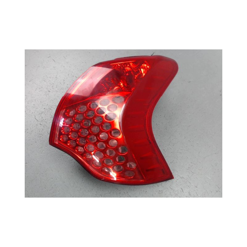 FEU ARRIERE DROIT PEUGEOT 3008