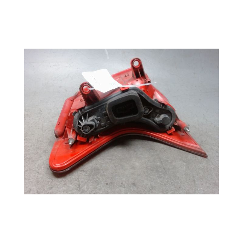 FEU ARRIERE DROIT PEUGEOT 3008 2009-