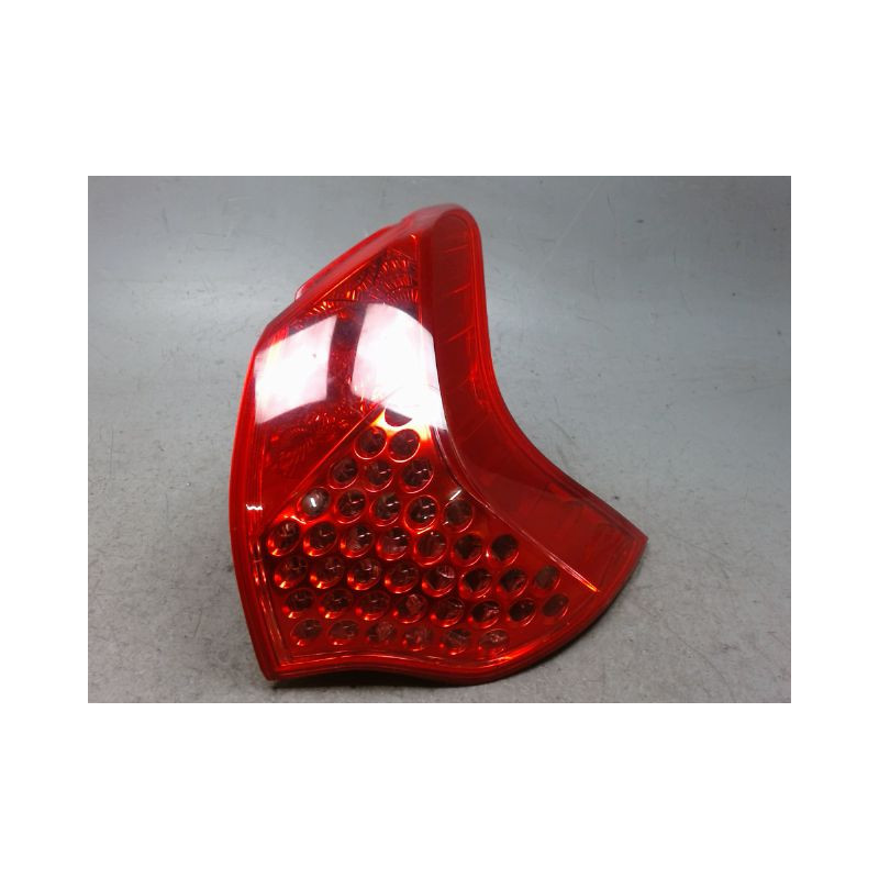 FEU ARRIERE DROIT PEUGEOT 3008 2009-
