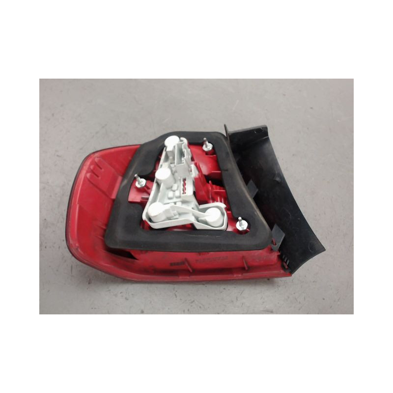 FEU ARRIERE DROIT B.M.W. SERIE 3