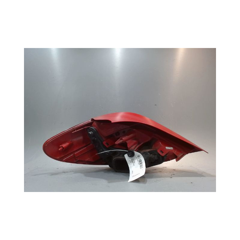 FEU ARRIERE DROIT PEUGEOT 207