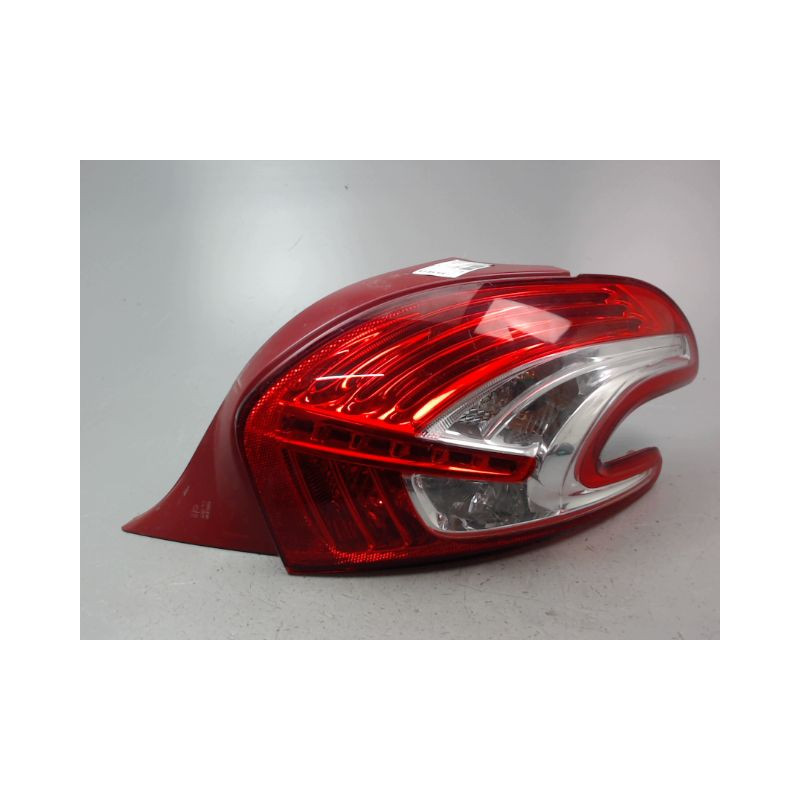 FEU ARRIERE DROIT PEUGEOT 208 Phase 1 2012-...