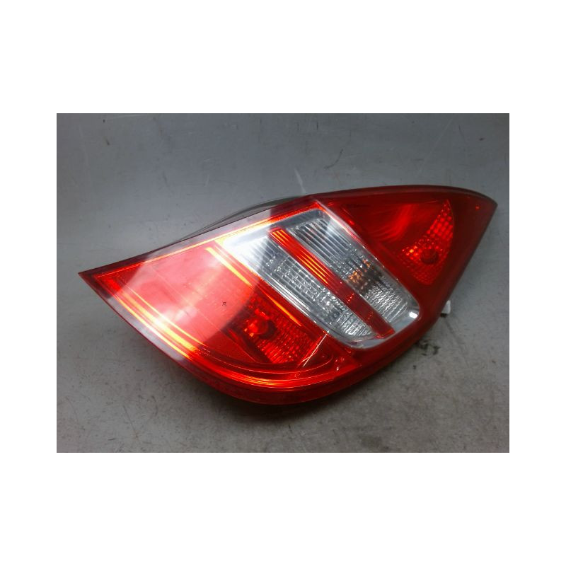 FEU ARRIERE DROIT HYUNDAI I 30 2007-